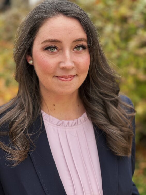 headshot of Samantha Schnettler